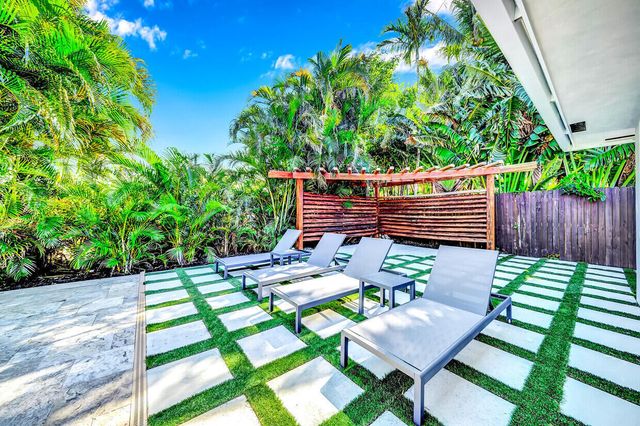 864 Appleby Street, Boca Raton, FL 33487