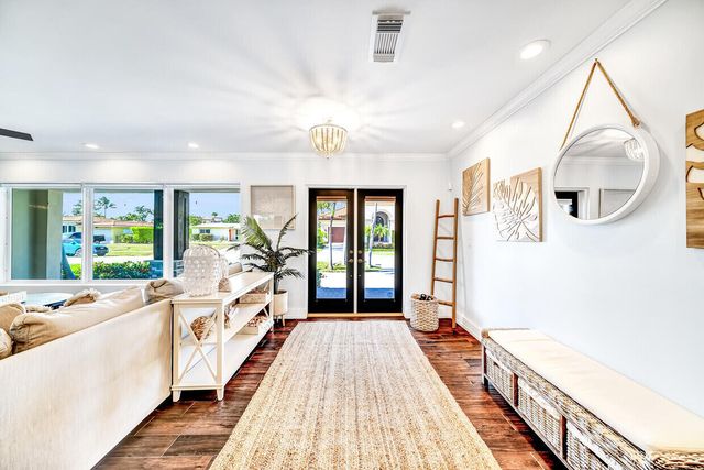 864 Appleby Street, Boca Raton, FL 33487