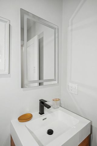 17-19 Drew Road 1, Belmont, MA 02478