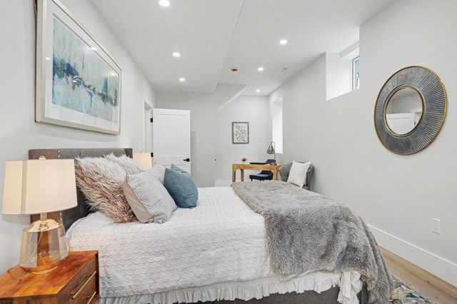 17-19 Drew Road 1, Belmont, MA 02478