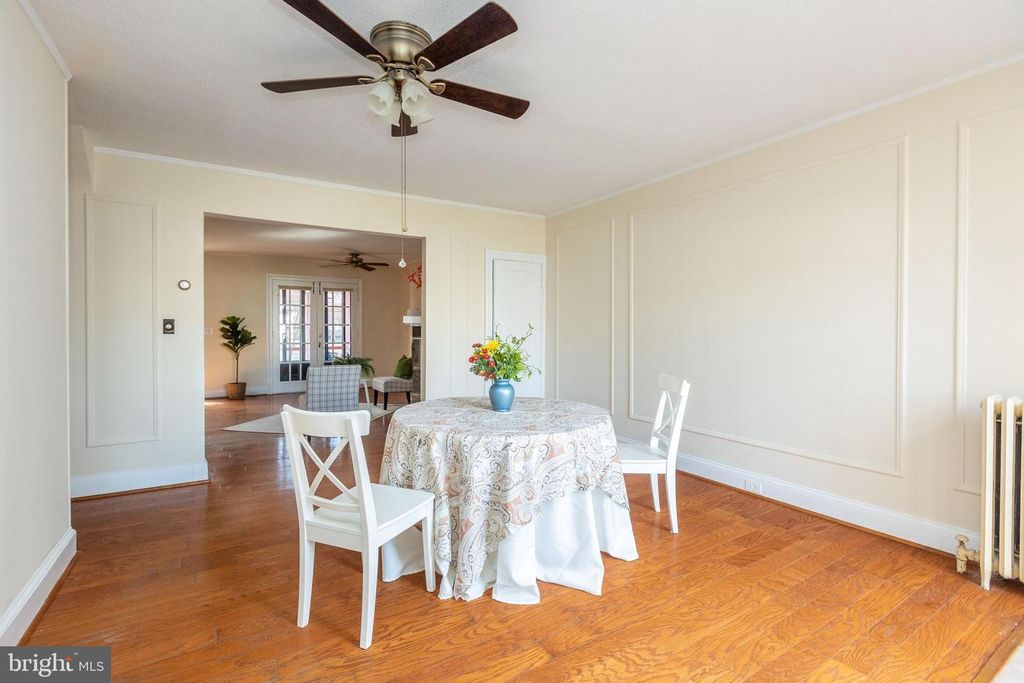 Image 5 of property listing at 3633 ELKADER RD, Baltimore, MD 21218