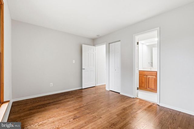 10 DELLCASTLE CT, Gaithersburg, MD 20886