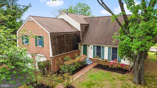 10 DELLCASTLE CT, Gaithersburg, MD 20886