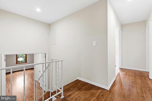 10 DELLCASTLE CT, Gaithersburg, MD 20886