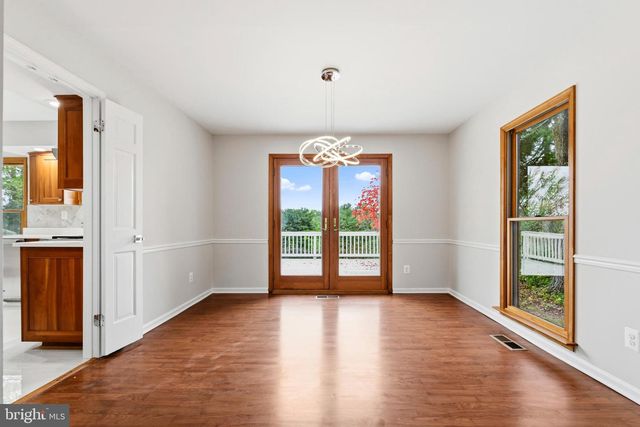 10 DELLCASTLE CT, Gaithersburg, MD 20886