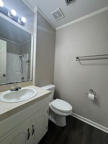 1809 Medera, Dothan, AL 36301