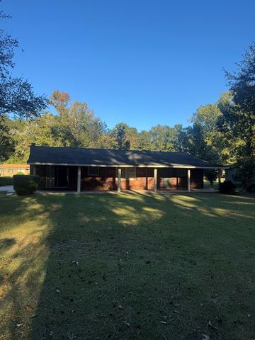 1809 Medera, Dothan, AL 36301