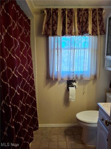 128 Leech Street, Weirton, WV 26062