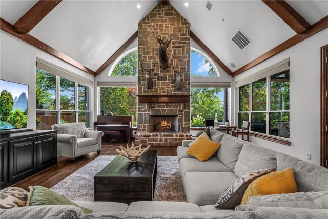 7205 Vanguard Court, Colleyville, TX 76034