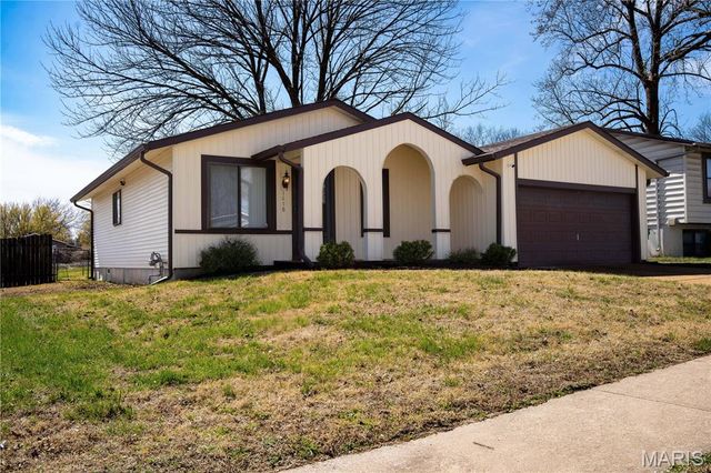 1618 Ventnor Place, Florissant, MO 63031