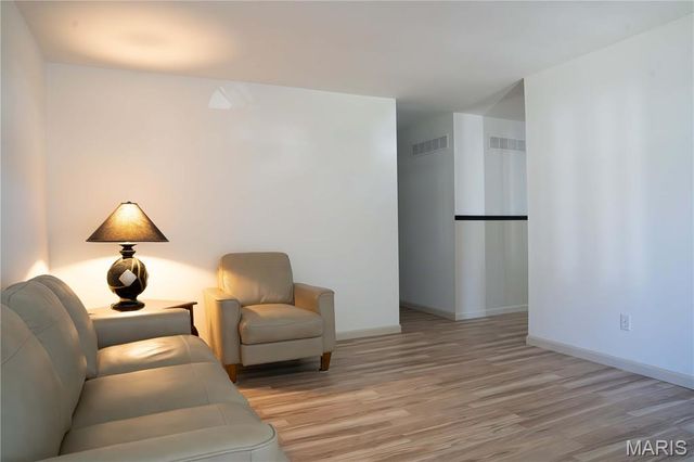 1618 Ventnor Place, Florissant, MO 63031