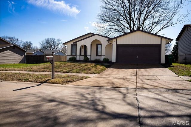 1618 Ventnor Place, Florissant, MO 63031