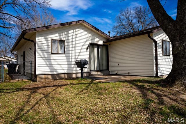 1618 Ventnor Place, Florissant, MO 63031