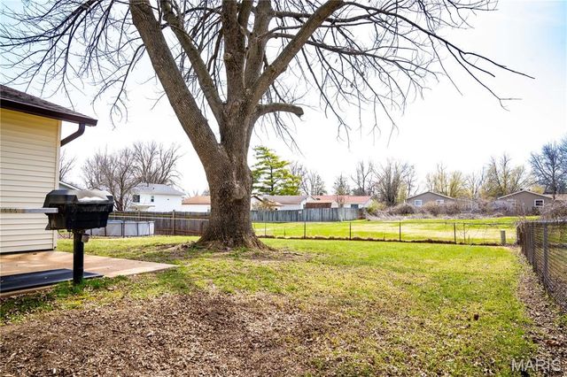 1618 Ventnor Place, Florissant, MO 63031