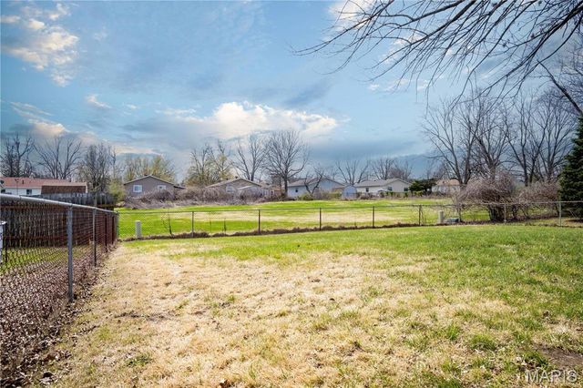 1618 Ventnor Place, Florissant, MO 63031