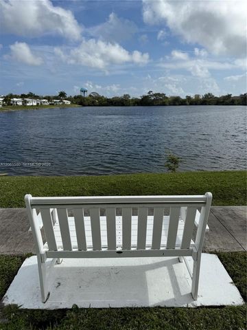 2200 Park Ln 311, Hollywood, FL 33021