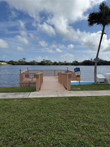 2200 Park Ln 311, Hollywood, FL 33021