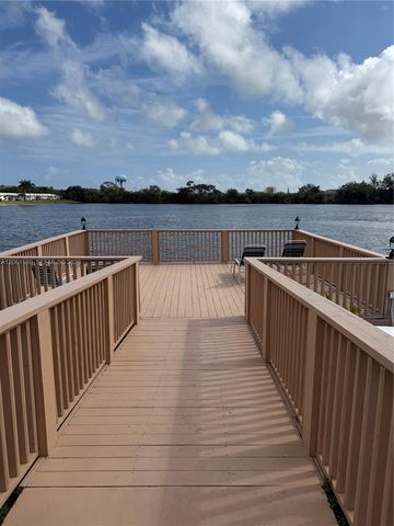 2200 Park Ln 311, Hollywood, FL 33021
