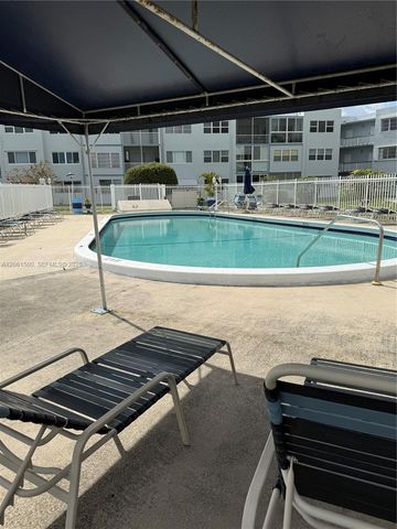 2200 Park Ln 311, Hollywood, FL 33021