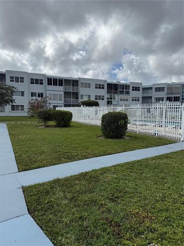 2200 Park Ln 311, Hollywood, FL 33021