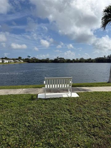 2200 Park Ln 311, Hollywood, FL 33021