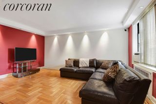 657 E 26th Street # 3N, New York City, NY 11210