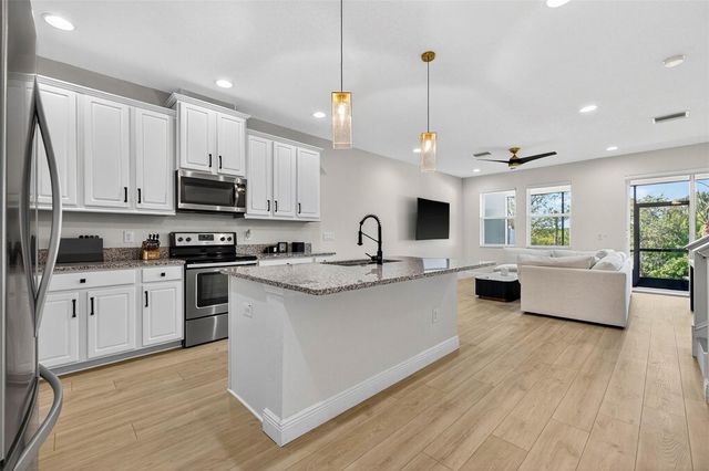 8128 MUDDY PINES PLACE, Tampa, FL 33635