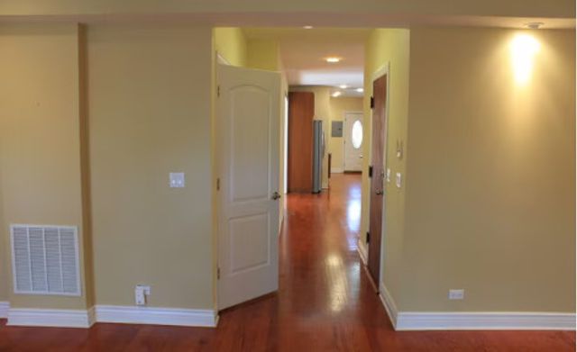 6310 N ROCKWELL Street 2, Chicago, IL 60659