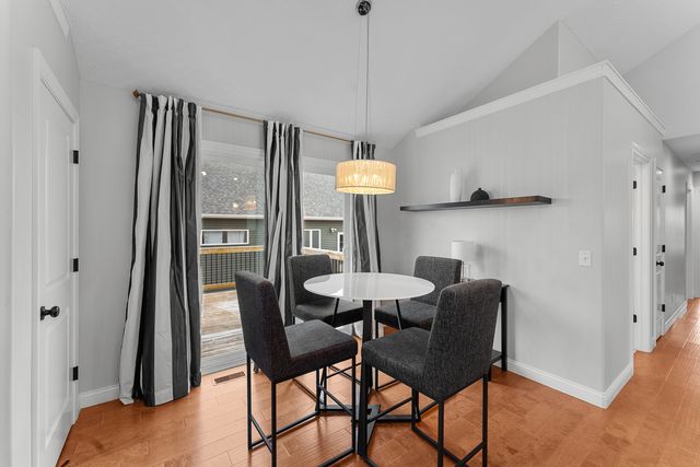 6130 Mississippi Avenue, Davenport, IA 52807