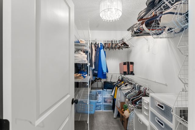 6130 Mississippi Avenue, Davenport, IA 52807