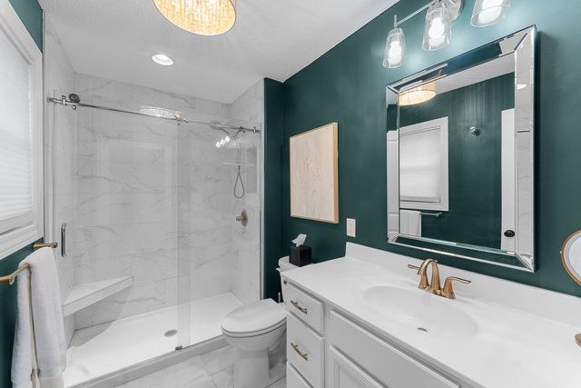 6130 Mississippi Avenue, Davenport, IA 52807