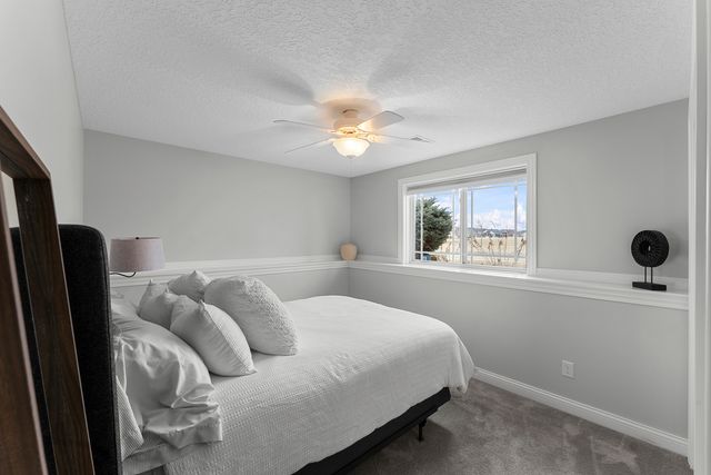 6130 Mississippi Avenue, Davenport, IA 52807