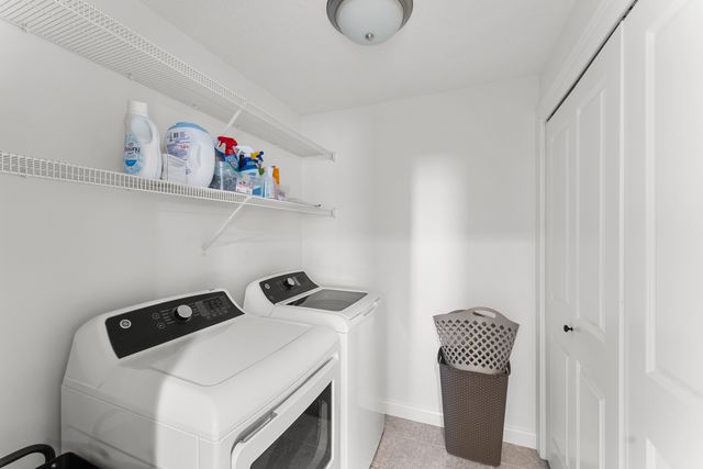 6130 Mississippi Avenue, Davenport, IA 52807