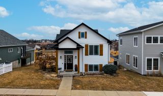 6130 Mississippi Avenue, Davenport, IA 52807