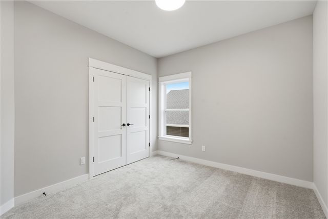 1311 E Gable Way, Tiffin, IA 52317