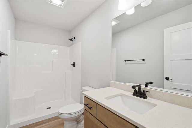 1311 E Gable Way, Tiffin, IA 52317