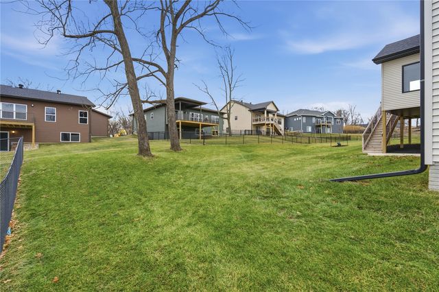 1311 E Gable Way, Tiffin, IA 52317