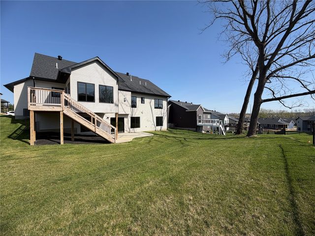 1311 E Gable Way, Tiffin, IA 52317