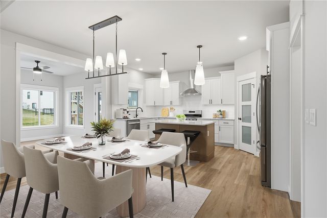 1311 E Gable Way, Tiffin, IA 52317