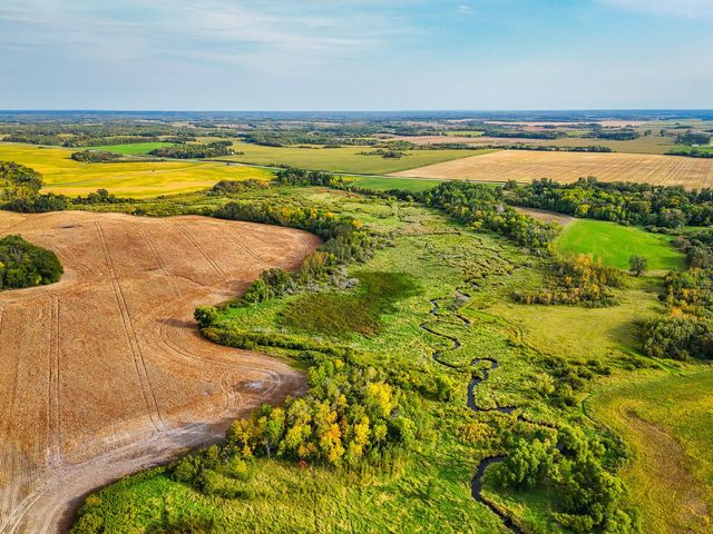 34774 400th ST St SE, Fosston, MN 56542