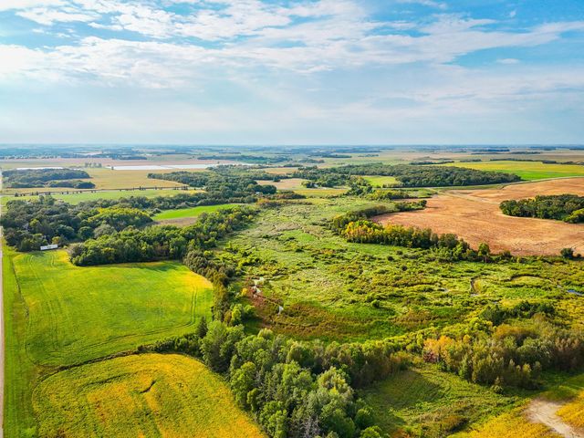 34774 400th ST St SE, Fosston, MN 56542