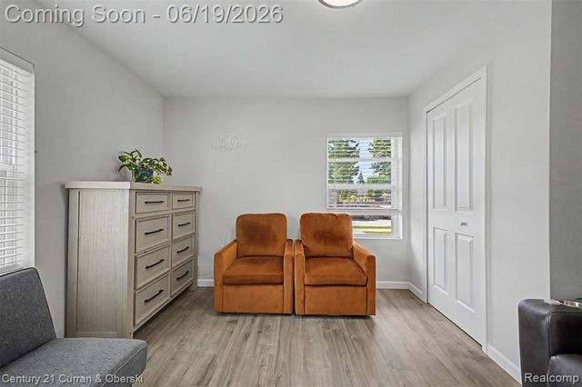 30708 Palmer Boulevard, Madison Heights, MI 48071
