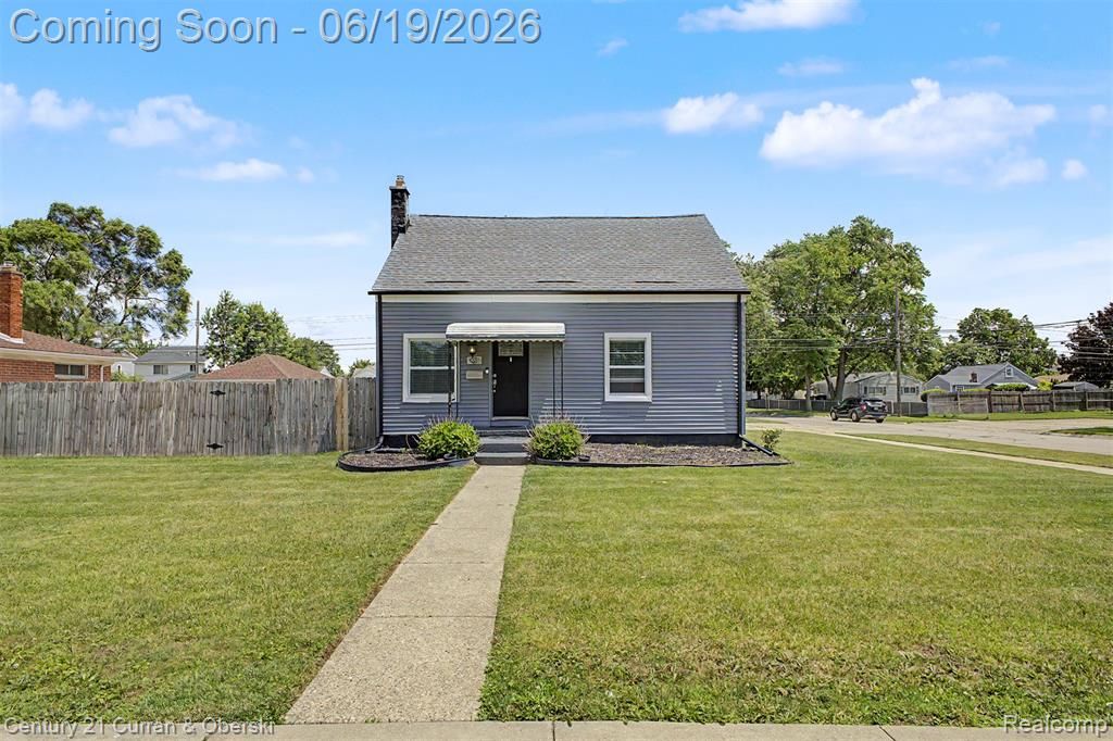 30708 Palmer Boulevard, Madison Heights, MI 48071