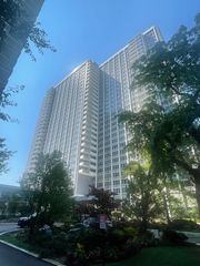 4250 N MARINE Drive 2632, Chicago, IL 60613