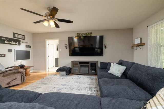 116 La Estada Drive, Weatherford, TX 76088