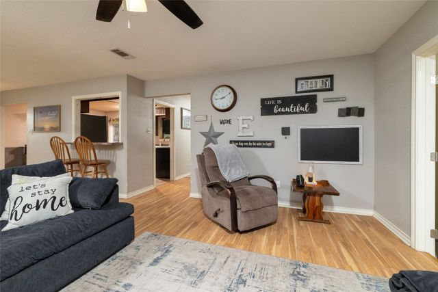 116 La Estada Drive, Weatherford, TX 76088