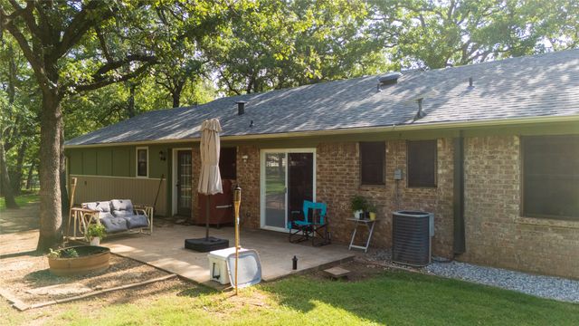 116 La Estada Drive, Weatherford, TX 76088