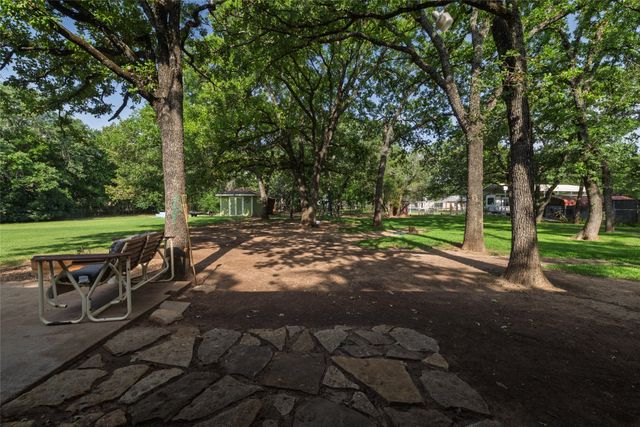 116 La Estada Drive, Weatherford, TX 76088