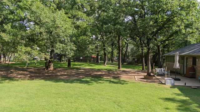 116 La Estada Drive, Weatherford, TX 76088