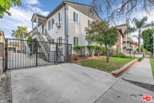 1248 Barry Avenue 7, Los Angeles, CA 90025